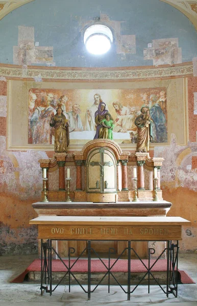 Der Hauptaltar Der Kapelle Der Heiligen Anna Desinic Kroatien — Stockfoto