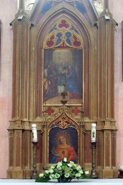 Szent Háromkirályok Oltára Padovai Szent Antal Plébániatemplomban Bukevjében Horvátországban — Stock Fotó