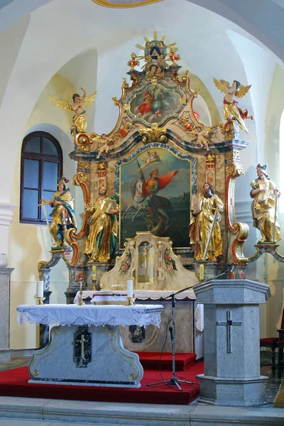 Altar Alto Capela São Jorge Lago Klanjecko Jezero Croácia — Fotografia de Stock