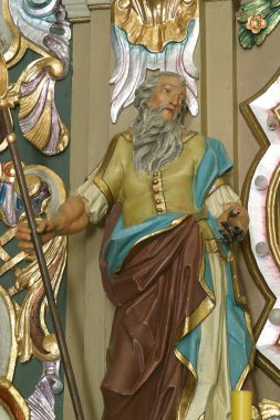 Hırvatistan 'ın Sveti Petar Mreznicki kentindeki Aziz Peter Kilisesi' ndeki Kederli Meryem Anıtı mihrabında Aziz Anıtı