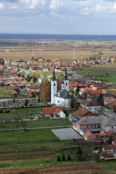 Ενοριακός Ναός Αγίας Μαρίας Μαγδαληνής Στη Σέλα Κοντ Σίσκα Κροατία — Φωτογραφία Αρχείου