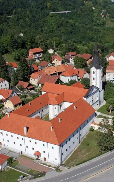 Farní Kostel Nanebevzetí Panny Marie Františkánského Kláštera Klanjeci Chorvatsko — Stock fotografie