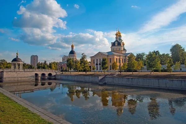 Régi Hit Templomok Híd Rogozhskaya Sloboda Moszkvában — Stock Fotó