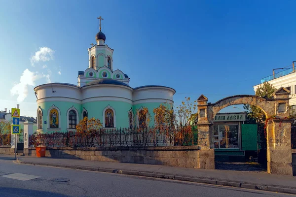 Iglesia Ortodoxa Fiesta Cruz Desfiladero Clean Gorge Distrito Hamovniki Moscú —  Fotos de Stock