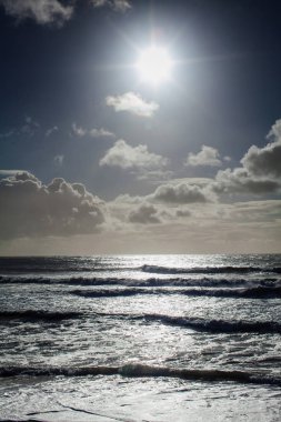 Portekiz Atlas Okyanusu'nda yukarıda güneş