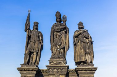 Prag'da Chales Köprüsü Heykeli