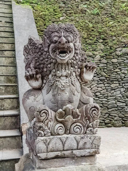 Statue dans le temple hindou Pura Tirta Empul Images De Stock Libres De Droits