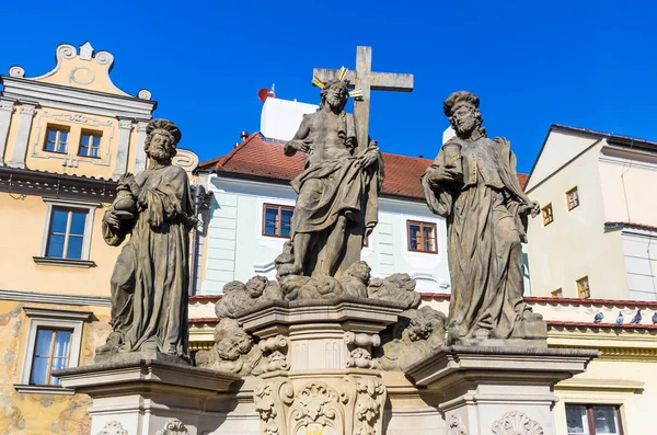 Estatua en el Puente de Chales en Praga — Foto de Stock