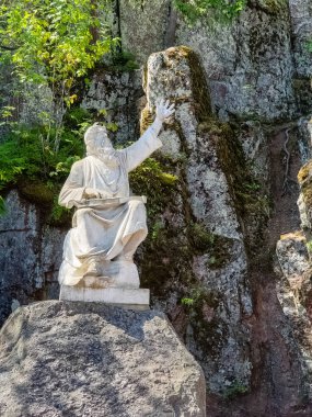 Vyborg Monrepo parkta Vainamoinen heykel