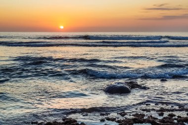 Endonezya, Bali 'deki Suluban plajından Hint Okyanusu' nun inanılmaz gün batımı manzarası