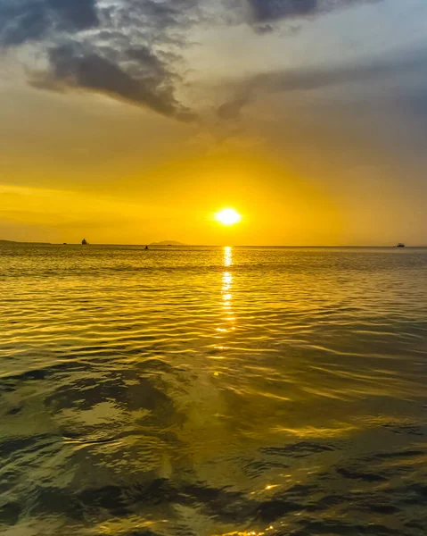 Vista Incrível Pôr Sol Mar Sul China Partir Baía Sanya — Fotografia de Stock