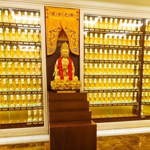 Sanya Hainan China Październik Złota Statua Bogini Guanin Świątyni Guanin — Zdjęcie stockowe