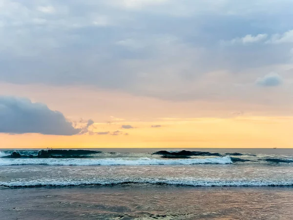 Increíble Vista Del Atardecer Océano Índico Desde Playa Suluban Bali — Foto de Stock