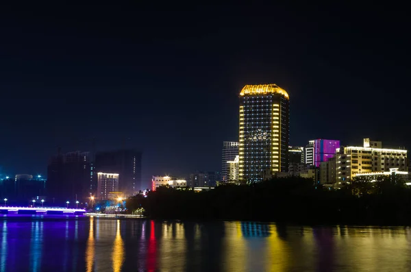 Scenisk Natt Stadsbild Utsikt Över Sanya Stad Hainan Kina — Stockfoto