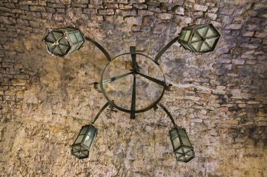 Stari Bar (Eski Bar), Karadağ, antik şehir kalesi, bir açık hava müzesi ve Balkanlar 'ın arkeolojik açıdan keşfedilmemiş en büyük ve en önemli ortaçağ arkeoloji sahası.