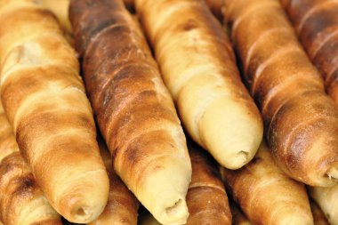 Hamur içinde ızgara sosis