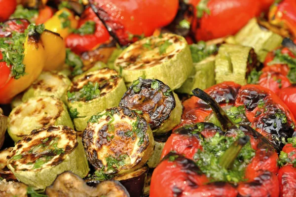 Grilled vegetables cooked outdoors — Stock Photo, Image