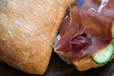 Kurutulmuş kırmızı etli sandviç