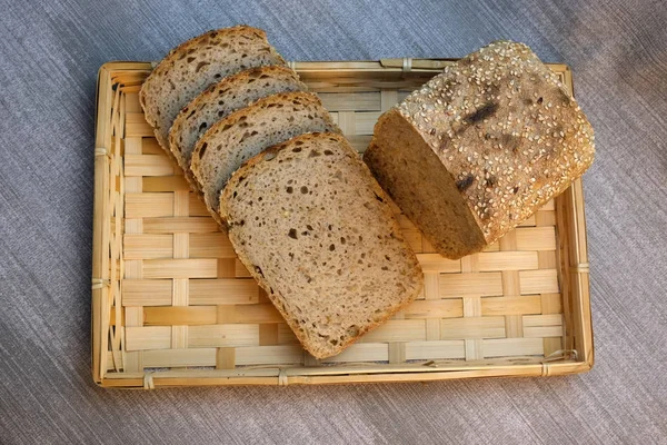 自家製ライ麦小麦パン焼き — ストック写真