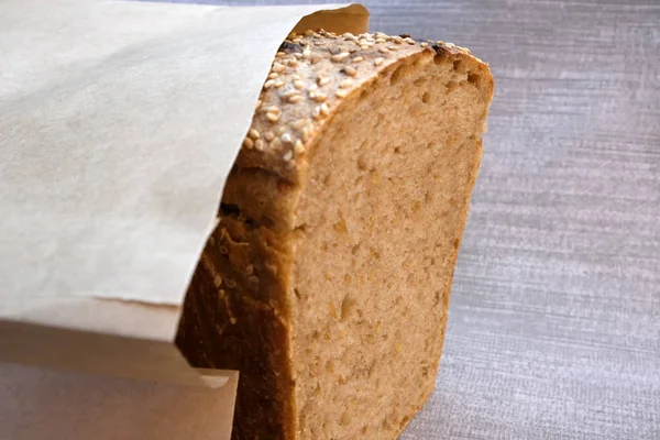 홈메이드 호밀 밀 빵 구이 — 스톡 사진