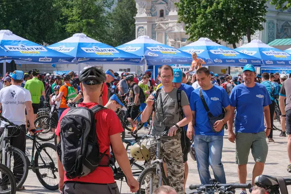 Jazda rowerem na Ukrainie, Kijów 1 czerwca 2019 — Zdjęcie stockowe