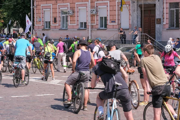 Salida de ciclistas para un paseo en bicicleta —  Fotos de Stock