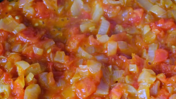 White Onion Chopped Small Pieces Stewed Red Fresh Tomatoes Olive — Stock Video