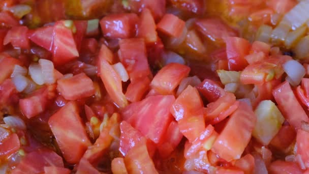 White Onion Chopped Small Pieces Stewed Red Fresh Tomatoes Olive — Stock Video
