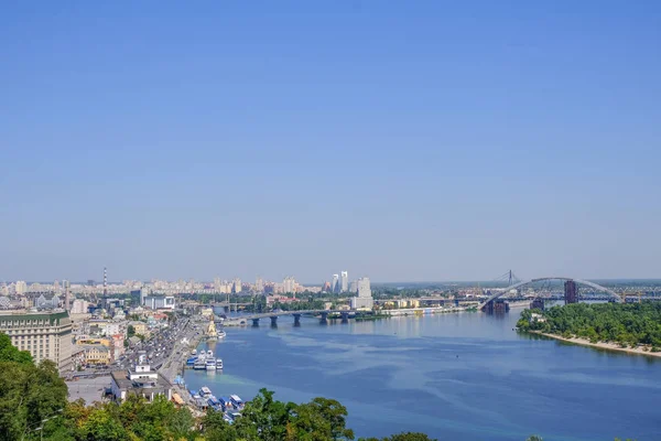 Vista sul paesaggio della città di Kiev — Foto Stock