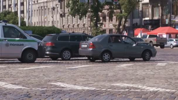 Cidade Vídeo Clipe Tráfego Carro Kiev Ucrânia 2019 Área Praça — Vídeo de Stock