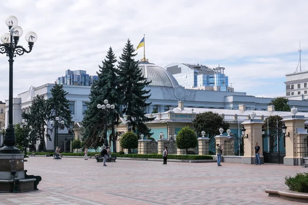 Das Hauptgebäude der Werchowna rada der Ukraine — Stockfoto