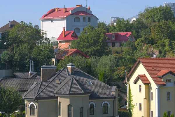 住宅の建物キエフ ペチェルスク 植物園からの眺め 撮影2020年9月22日 — ストック写真