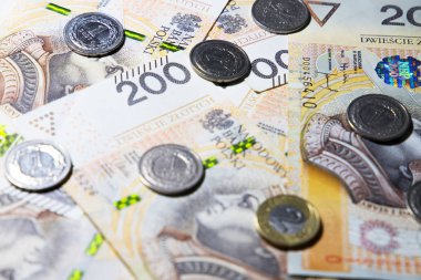 Lehçe para arka plan, 200 pln