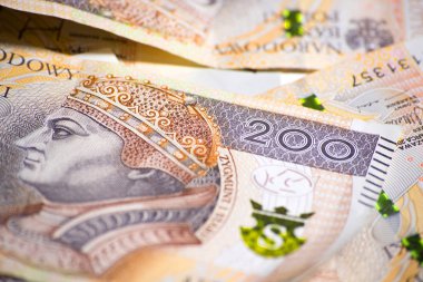 Lehçe para arka plan, 200 pln