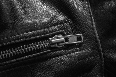 siyah deri ceket yakın çekim