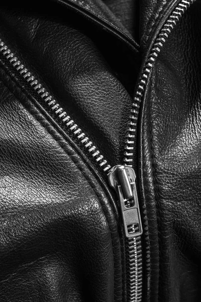 黒革のジャケットをクローズ アップ — ストック写真
