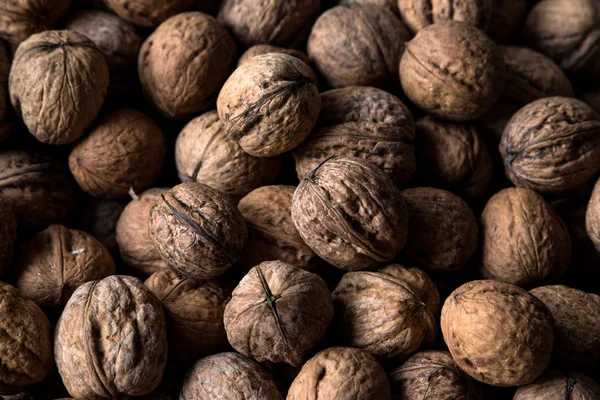 lezzetli ceviz arka plan. gıda kavramı fotoğraf