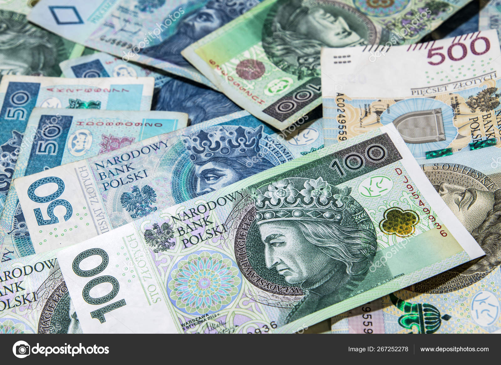 波兰货币背景兹罗提波兰货币—— 库存社论照片© marcinm111 #267252278