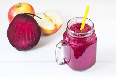 lezzetli taze pancar smoothie kokteyl