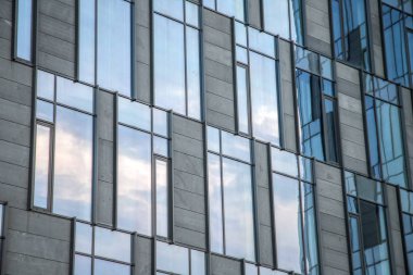 Modern Binası yakın çekim