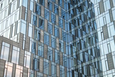 Modern Binası yakın çekim