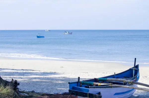 Hermoso Paisaje Barco Contra Fondo Del Mar Azul Árabe Goa — Foto de Stock