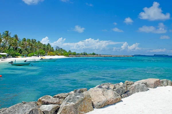 Isola Sulle Maldive Paesaggio Della Spiaggia Dell Oceano Nave — Foto Stock