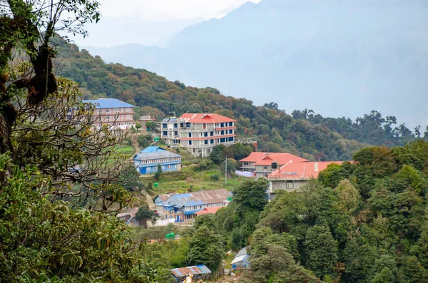 Σπίτια Τοπίο Στα Βουνά Του Νεπάλ Φθινόπωρο Ιμαλάια — Φωτογραφία Αρχείου