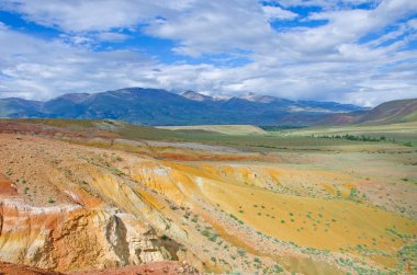 Altai Dağı 'ndaki güzel renkli dağlar Kyzyn Chin Rusya