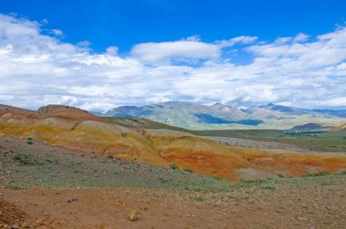 Altai Dağı 'ndaki güzel renkli dağlar Kyzyn Chin Rusya