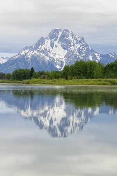 Moran Odzwierciedla Się Snake River Parku Narodowym Grand Teton Sezonie — Zdjęcie stockowe