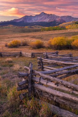 Wilson Mesa Sunrise Telluride Colorado'da bulunan