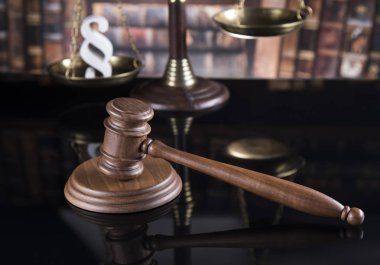 tahta tokmak avukat, adalet kavramı, paragraf