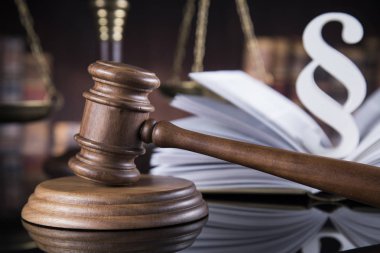 Kitap, tahta tokmak avukat, adalet kavramı, paragraf